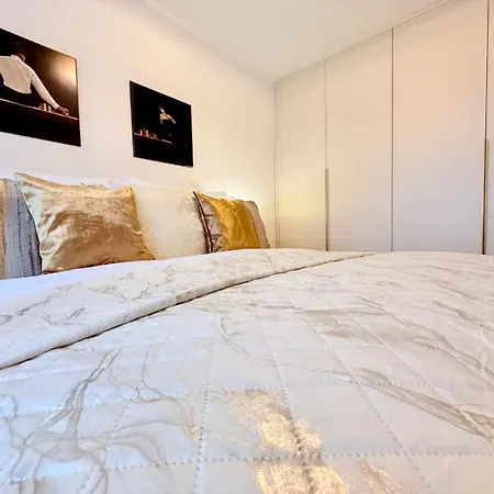 Modern One-bedroom Near Centre Apartment Košice
